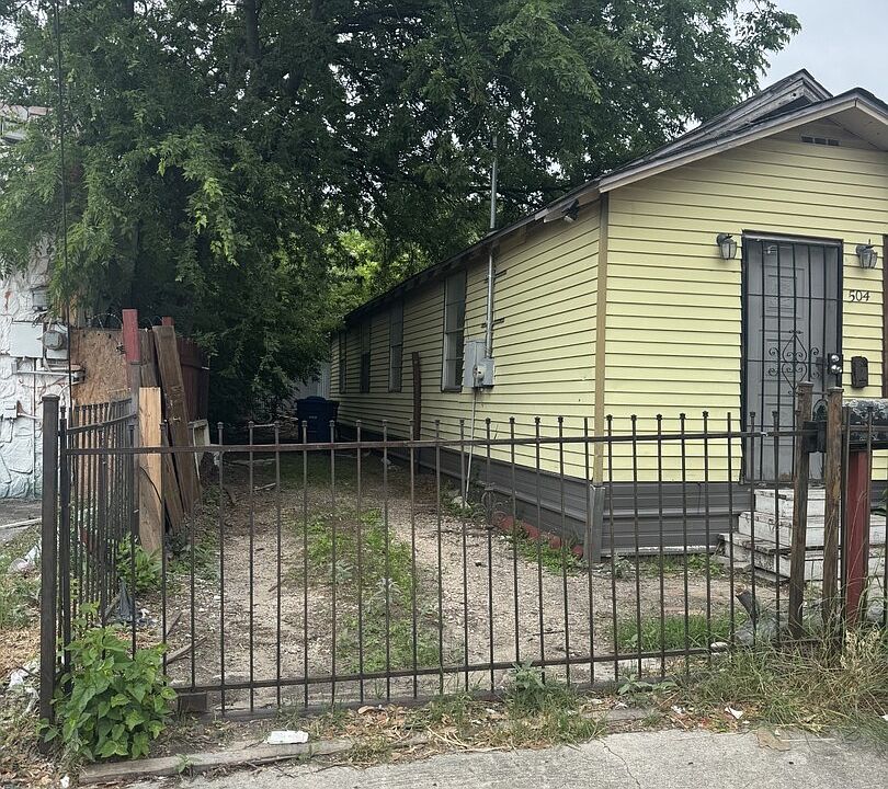 2nd image of 504 Albert