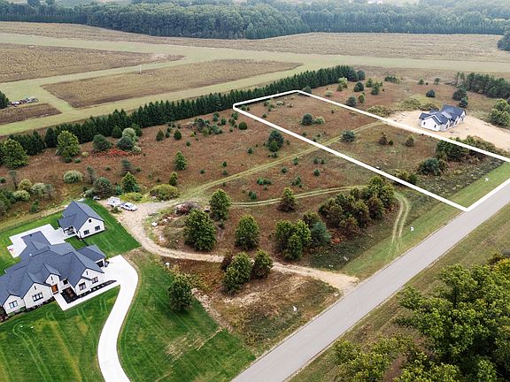 2nd image of 6 Airpark Ln