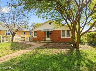 1837 W McCarty St, Jefferson City, MO 65109