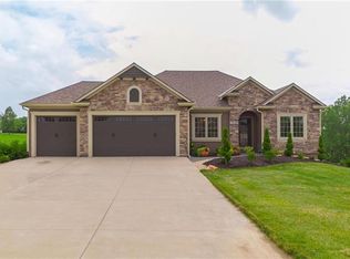 12650 Maple Dr, Savannah, MO 64485