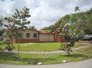 4600 NW 25th St, Lauderhill, FL 33313