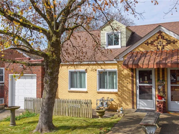 349 3rd St, Leechburg, PA 15656