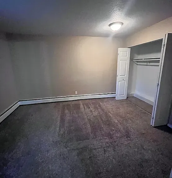 404 Marlboro Ct #404 — Photo 2
