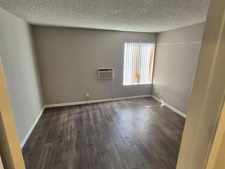 1130 W. San Bernardino Rd — Photo 35