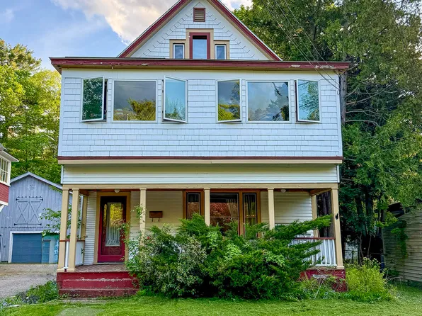 517 Forest Hill Ave, Saranac Lake, NY 12983