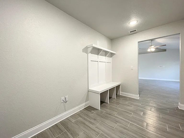 427 Petteway Dr — Photo 13