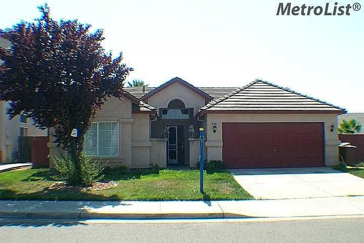 1st image of 944 W Lake Park Ave