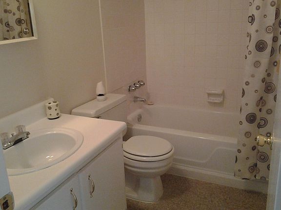 4th image of 2216 Parkville Ct APT C3