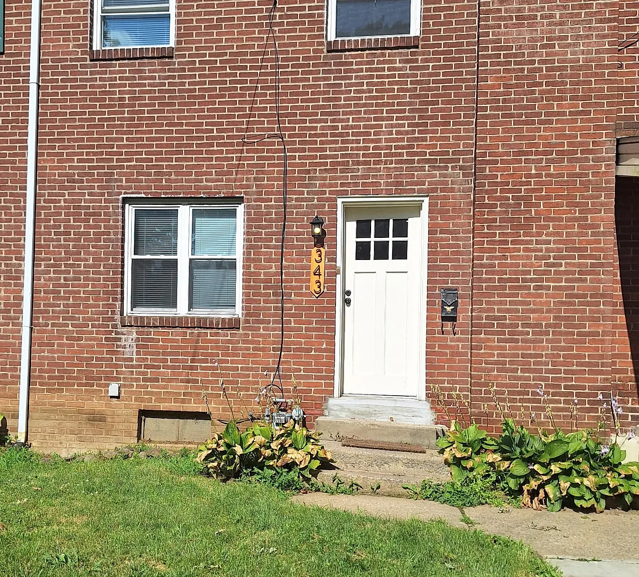 3 bed, 1116 sqft, $1,800 — Photo 1