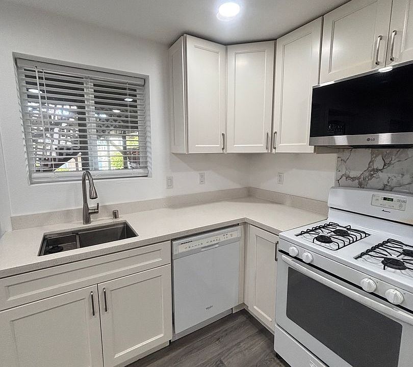 1st image of 428 Winslow St #B