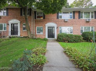 7U Madison Park Gdns, Port Washington, NY 11050