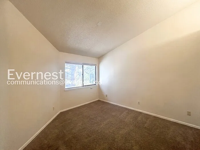934 Acapulco Ct — Photo 13