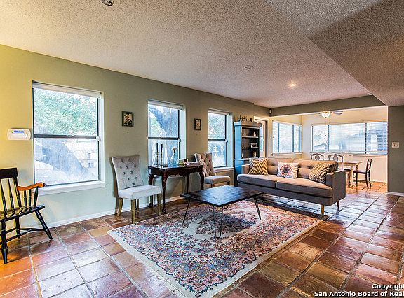 5th image of 9009 Brigadoon St