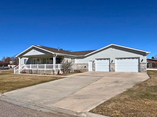 403 E 2 S, Grace, ID 83241