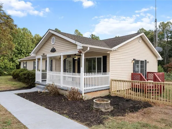 1980 Whitt Hunt Rd, Pleasant Garden, NC 27313