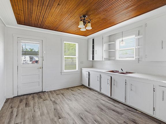 4th image of 261 Soileau Ln