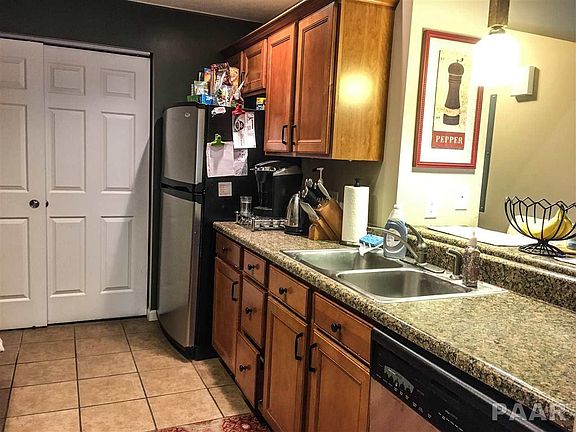 3rd image of 4531 N Thornhill Dr