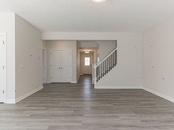 3rd image of 152 Larimar Dr Unit 152