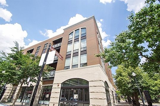 1st image of 2326 W Giddings St APT 402