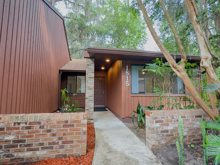 1815 NW 41st Ave — Photo 3
