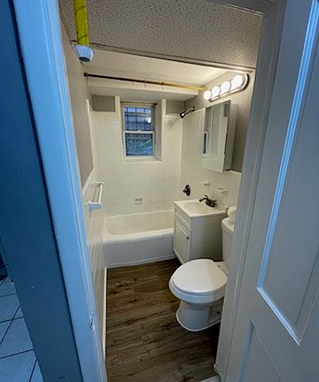 4th image of 344 Myrtle Ave #3