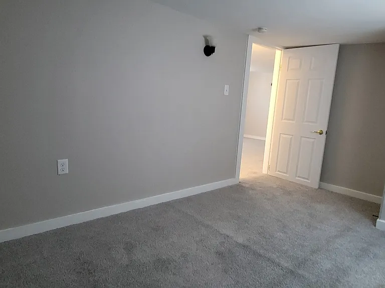 135 Byron St #2 — Photo 19
