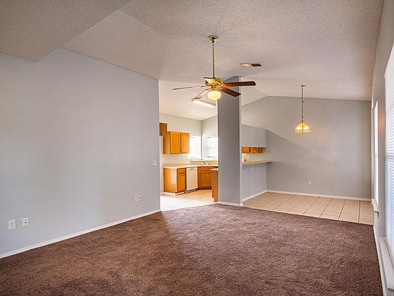 3rd image of 645 Villa Victoria Dr
