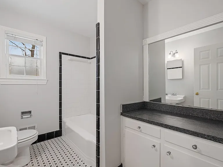11 Howell Rd — Photo 14