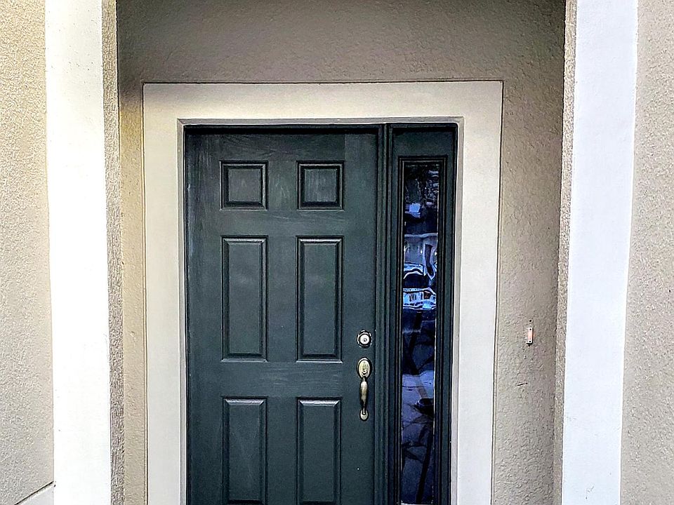Very private entrance