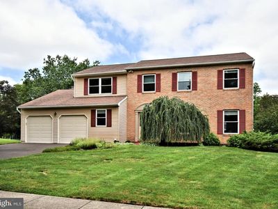 203 Holly Dr, Chalfont, PA, 18914
