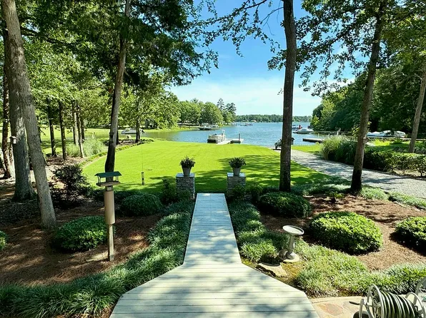 117 Arrow Shores Ct, Chapin, SC 29036