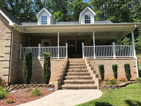 2nd image of 3761 Thorngrove Dr