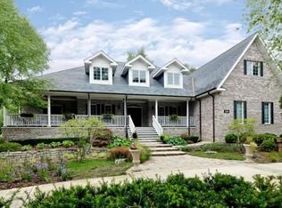 210 77th St, Burr Ridge, IL 60527