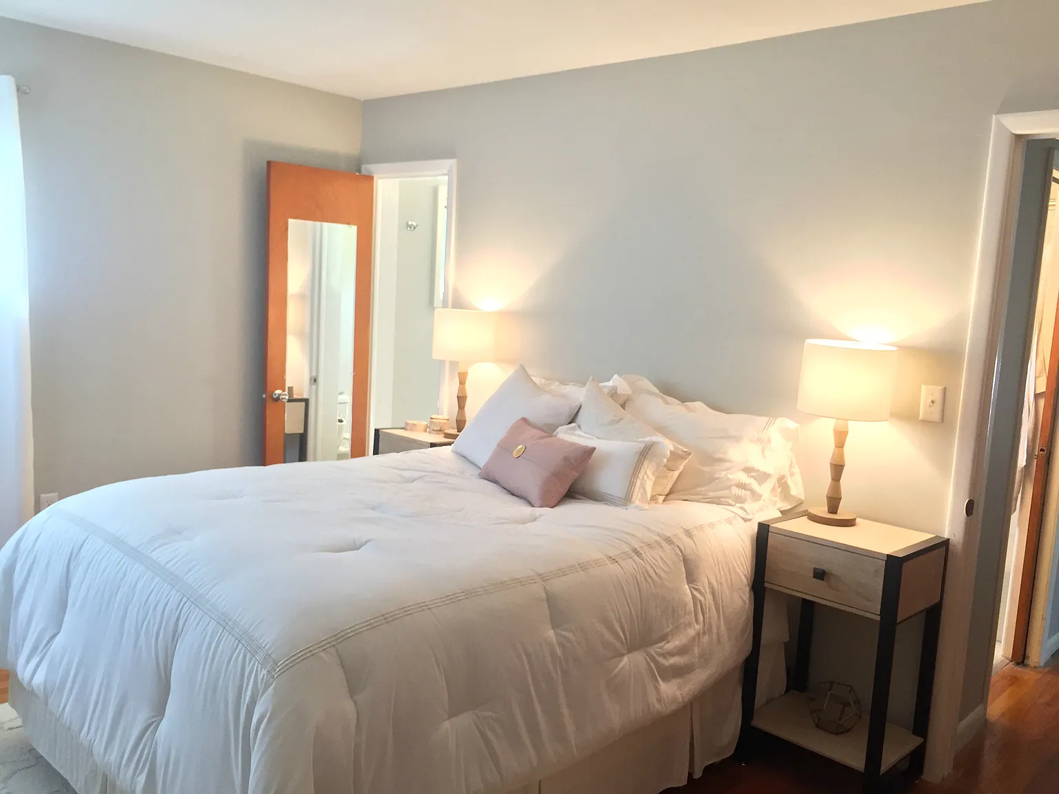 5 bed, 3.5 bath, 2000 sqft, $3,500 — Photo 3