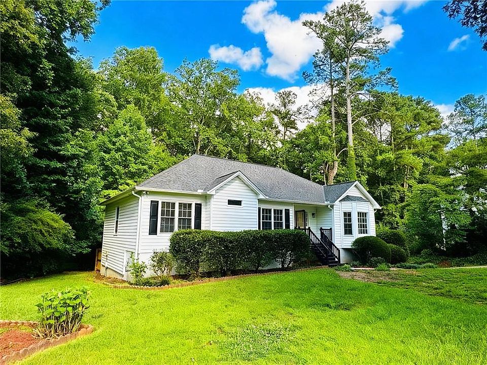 1st image of 567 Leah Dr