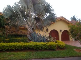 381 Jacaranda Dr, Plantation, FL 33324
