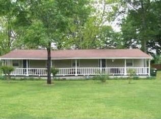 105 Gail Cir, Nettleton, MS 38858