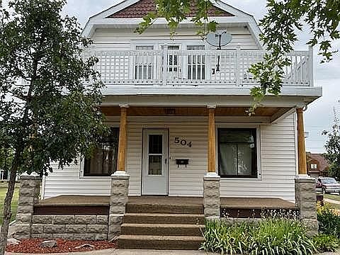 2nd image of 504 3rd Ave S