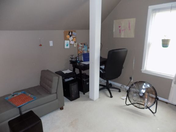 5th image of 21218 Beechwood Ave