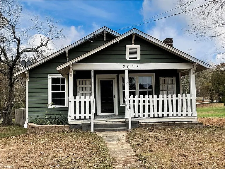 2053 W Clemmonsville Rd — Photo 2