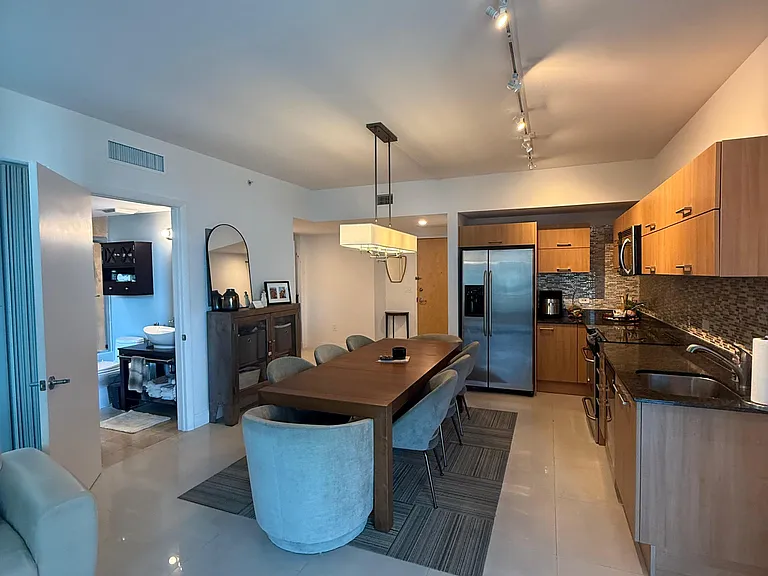 350 S Miami Ave #2208 — Photo 4