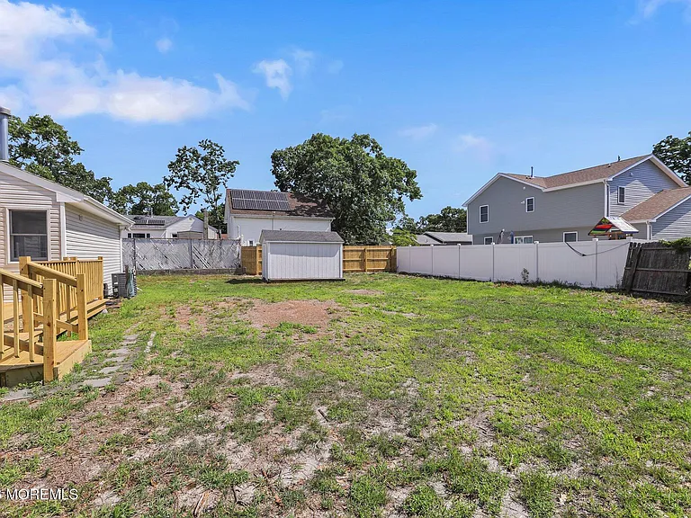 477 Glenwood Ave — Photo 10