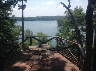 252 Elklore Ave, Estill Springs, TN 37330