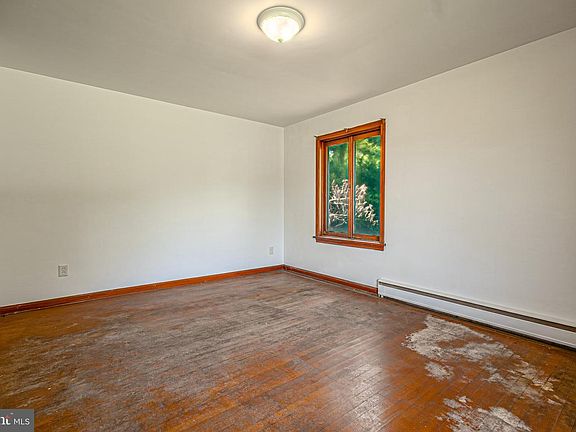 15th image of 1249 Braddock Rd