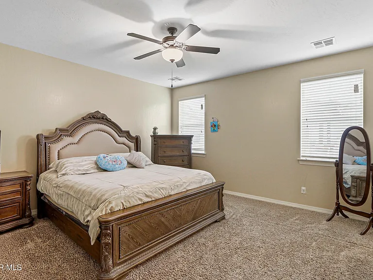 13558 Lawkland St — Photo 8