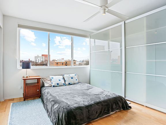 5th image of 1311 Pacific St APT 506