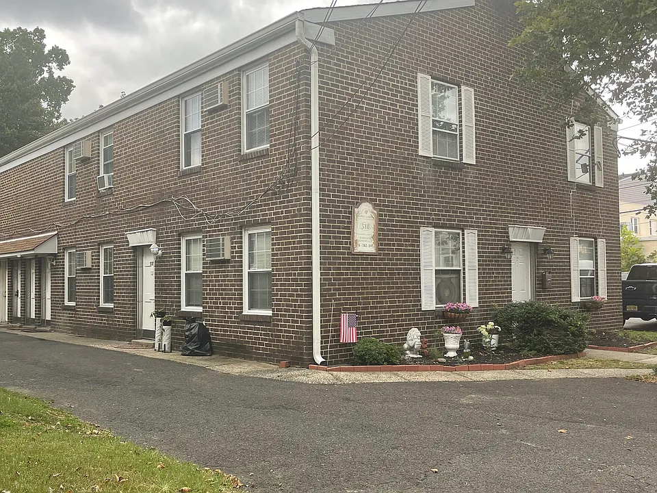 518 Morgan Ave #E