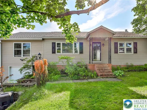 6386 Sullivan Trl, Wind Gap, PA 18091