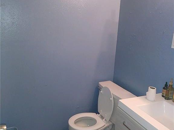 4th image of 4210 Clark College Dr