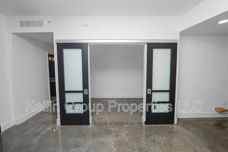 2 bed, 2.5 bath, $3,400 — Photo 3